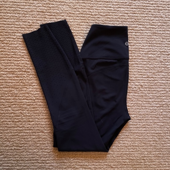 Lululemon 7/8 Perforated Leggings - Picture 2 of 8
